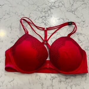 NWT Victoria’s Secret VS Red Very Sexy Push Up Bra Size 38C